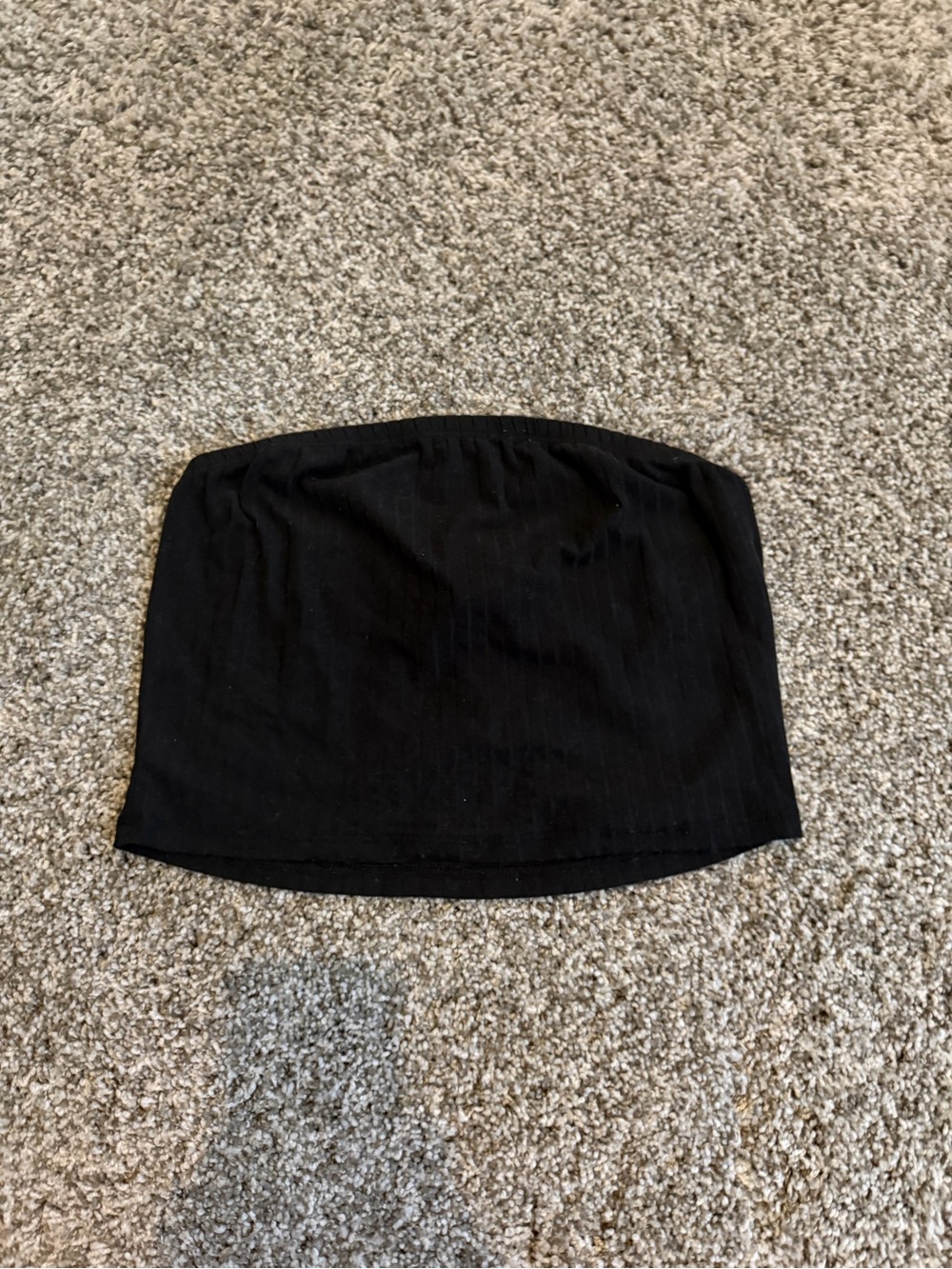 Forever 21 Black Strapless Ribbed Crop Top